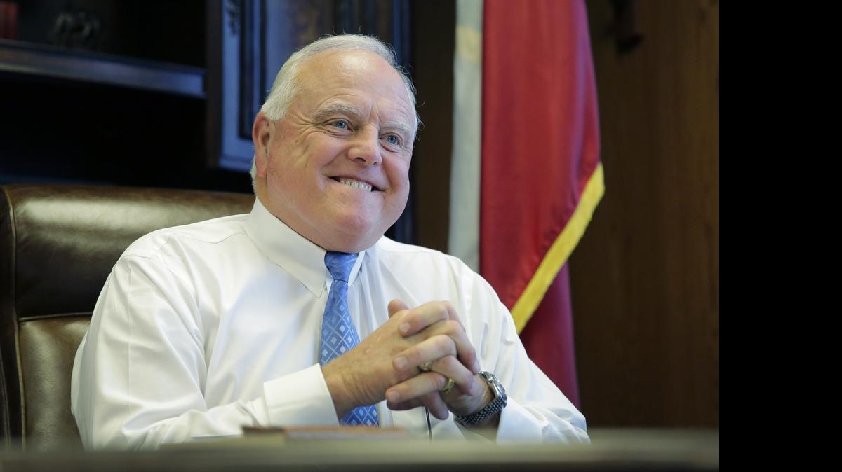 
Texas Agriculture Commissioner Sid Miller’s repeal of a decade-old ban on deep fryers in school kitchens is mostly symbolic. 
