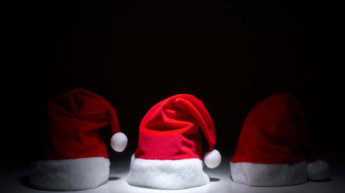Santa Claus made an early delivery with the help of a Central Texas officer.