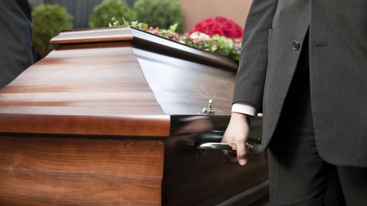 A New York jury has convicted a Bronx woman accused of scanning obituaries to target and burglarize the homes of grieving families between 2017 and 2018. 