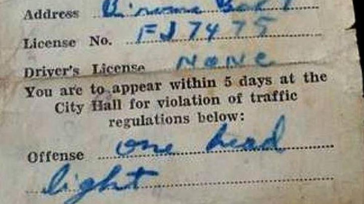 The front side of the ticket says the offense is for one headlight.