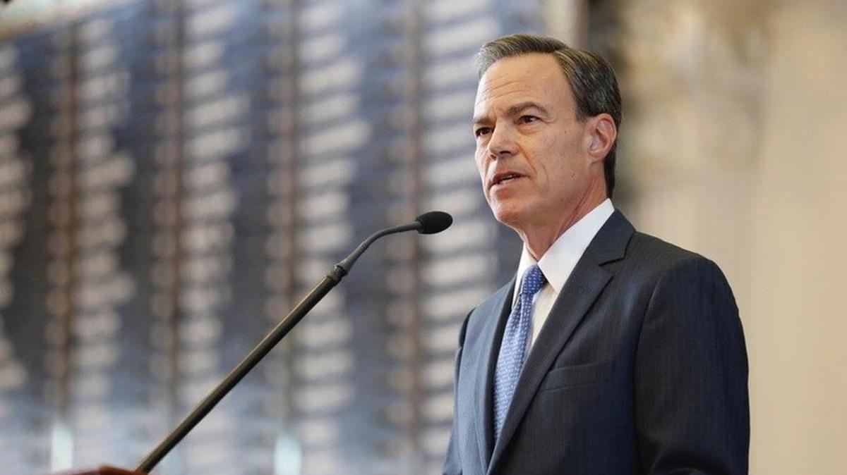 Rep. Joe Straus makes remarks after being being sworn in for his fifth term as speaker of the Texas House on Jan. 10.
