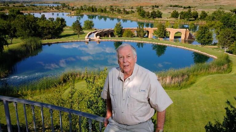 T. Boone Pickens’ colossal Texas ranch finally sells after 5 years and $80 million price drop