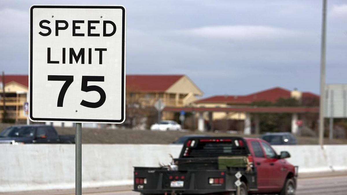 Speed limit signs across the state let Texas drivers drive 75 mph. Those who go faster, though, face speeding tickets.