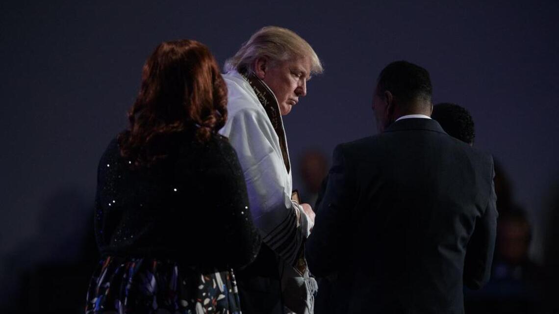 Author of ‘How Would Jesus Vote?’ might not vote for Clinton or Trump at all
