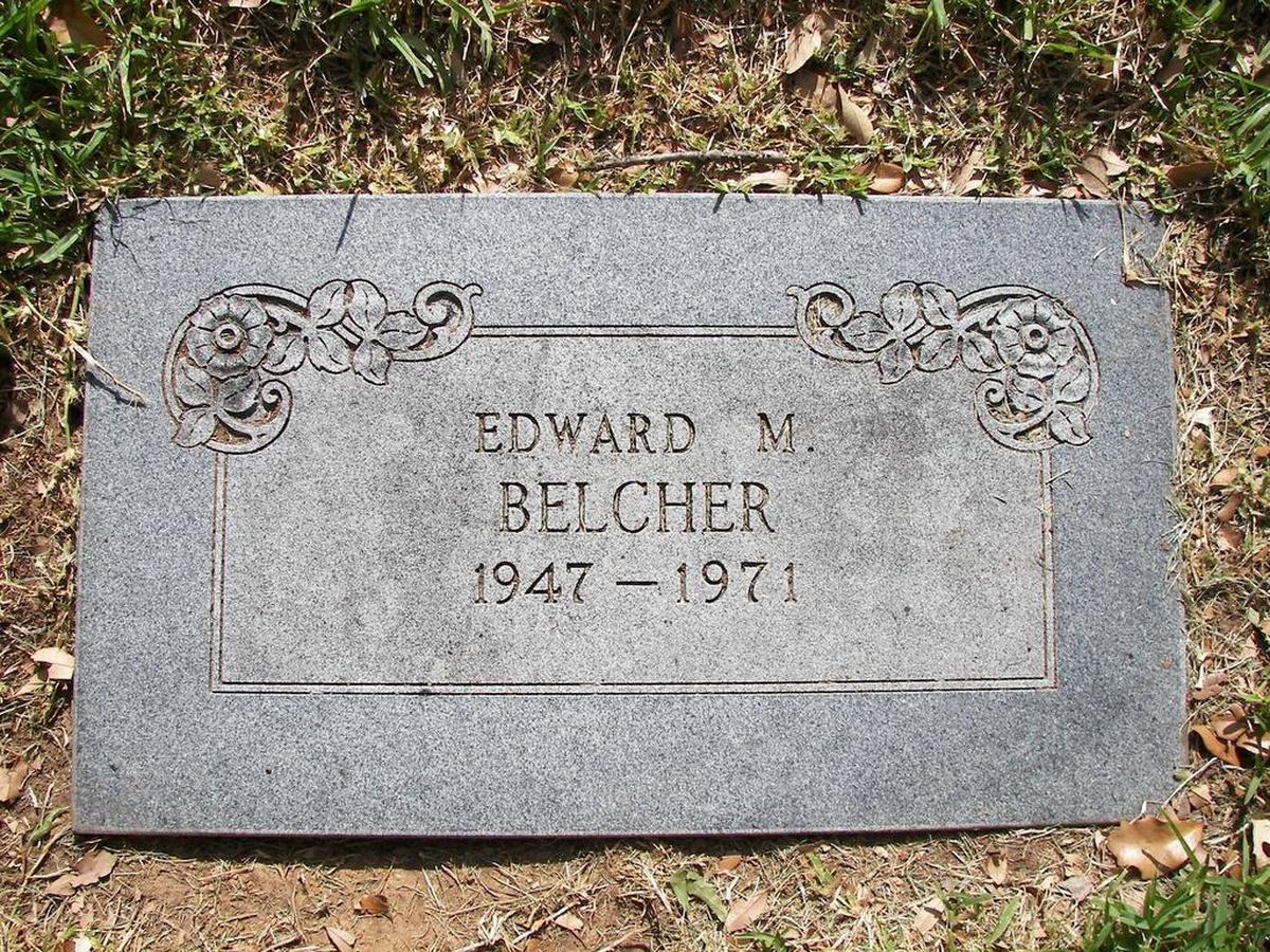 The simple marker for Officer Edward Belcher.