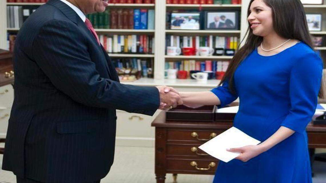 
Dallas college student Ana Zamora, right, meets Homeland Security Secretary Jeh Johnson.
