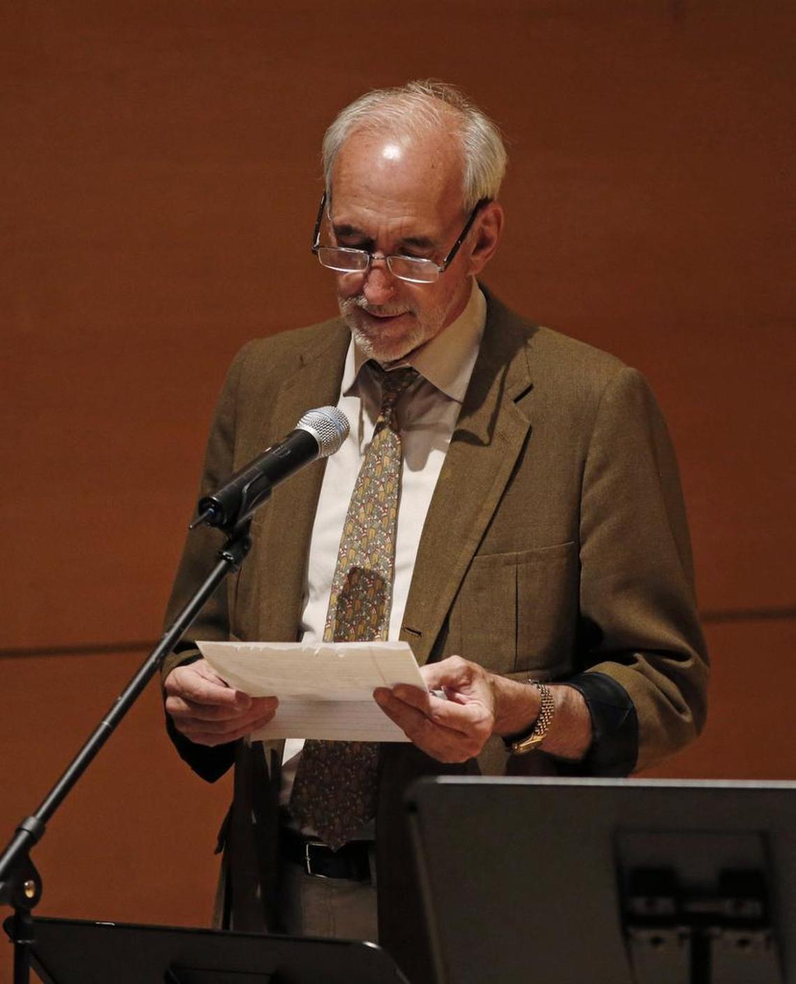 Brent Hyder hosts the tribute to Bill Paxton in the Modern Art Museum of Fort Worth theater.