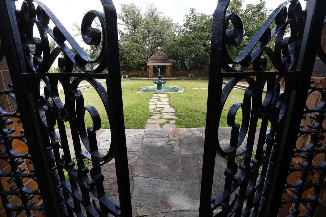The tea garden at Top O’ Hill Terrace.