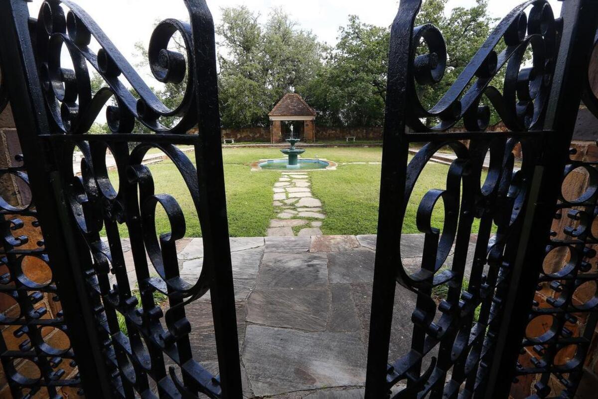 The tea garden at Top O’ Hill Terrace.