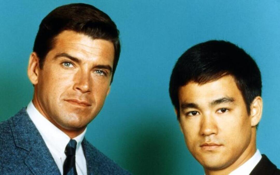 Van Williams co-starred with Bruce Lee in The Green Hornet.