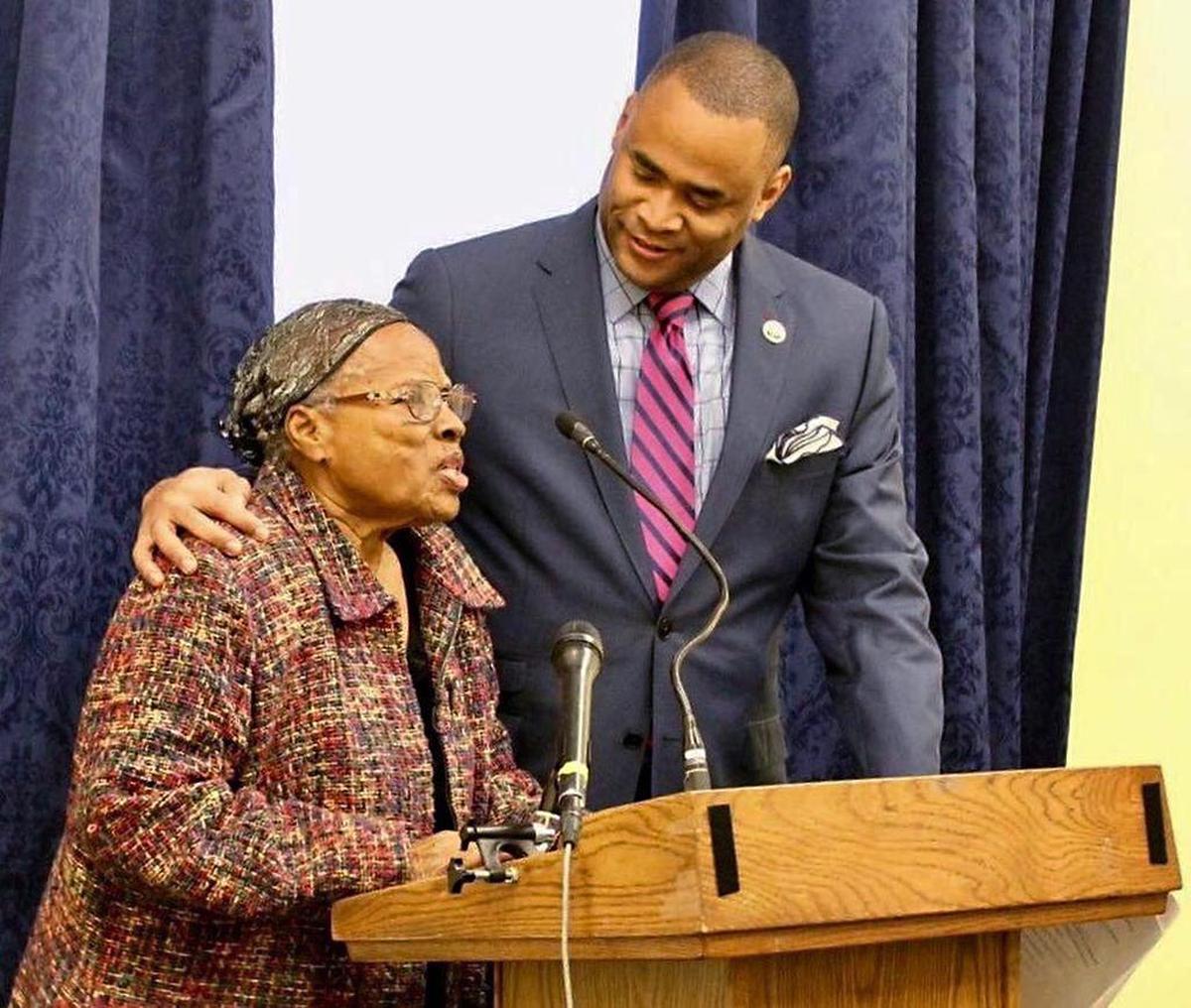 Opal Lee speaks to Washington press with U.S. Rep. Marc Veasey (D-Fort Worth)