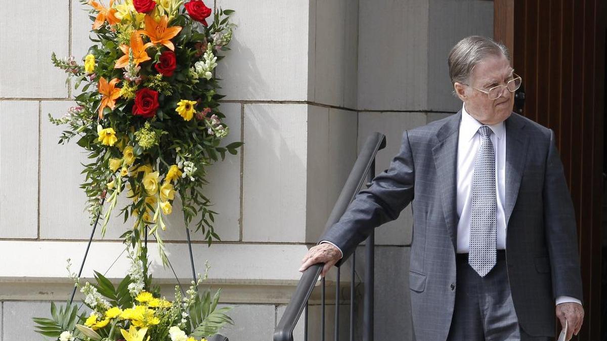 
Dee J. Kelly Sr. at the May service for former Speaker Jim Wright.

