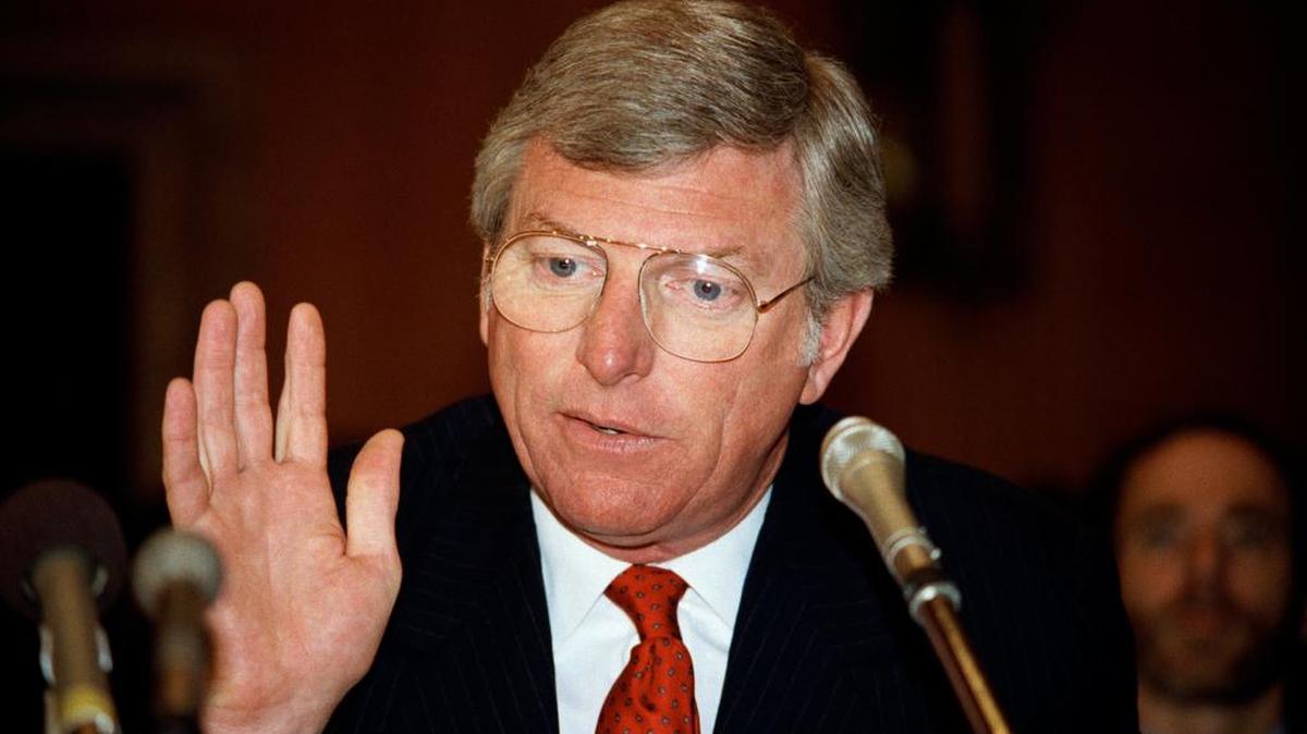 In this June 19, 1985 file photo, Texas Gov. Mark White speaks before a congressional committee on the environment and public works in Washington. Former Texas Gov. Mark White, a Democrat who championed public education reforms, including the landmark “no-pass, no-play” policy for high school athletes, died, Saturday, Aug. 5, 2017. He was 77.