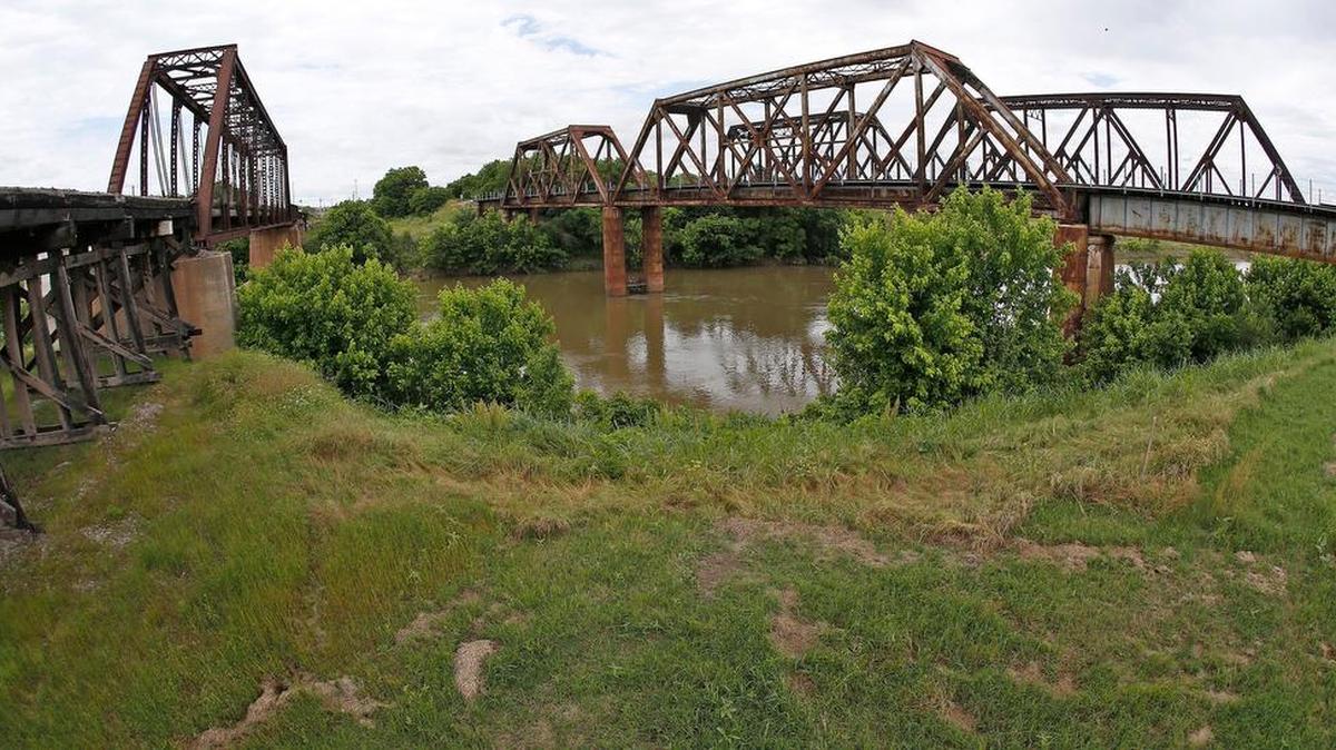 The Three Sisters vintage railroad bridges near Samuels Ave. and the west fork of the Trinity River. Three locations in Fort Worth, Monday, May 2, 2016, are on Historic Fort Worth's 2016 Most Endangered Places list.