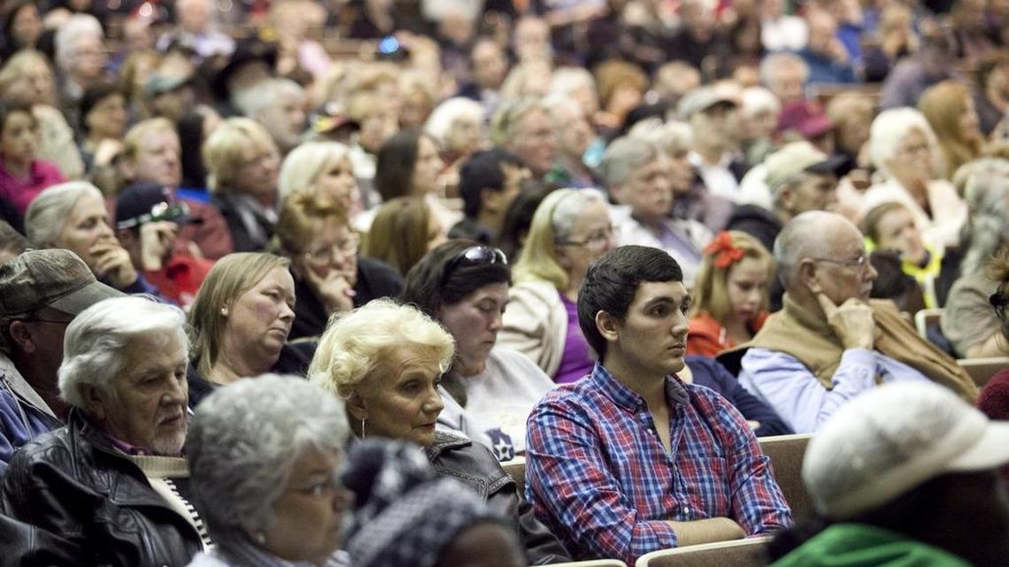 Several hundred people showed up to a town meeting discussing the recent earthquake activity with Railroad Commissioner David Porter and other Texas Railroad Commission officials at Azle High School on January 2, 2014.