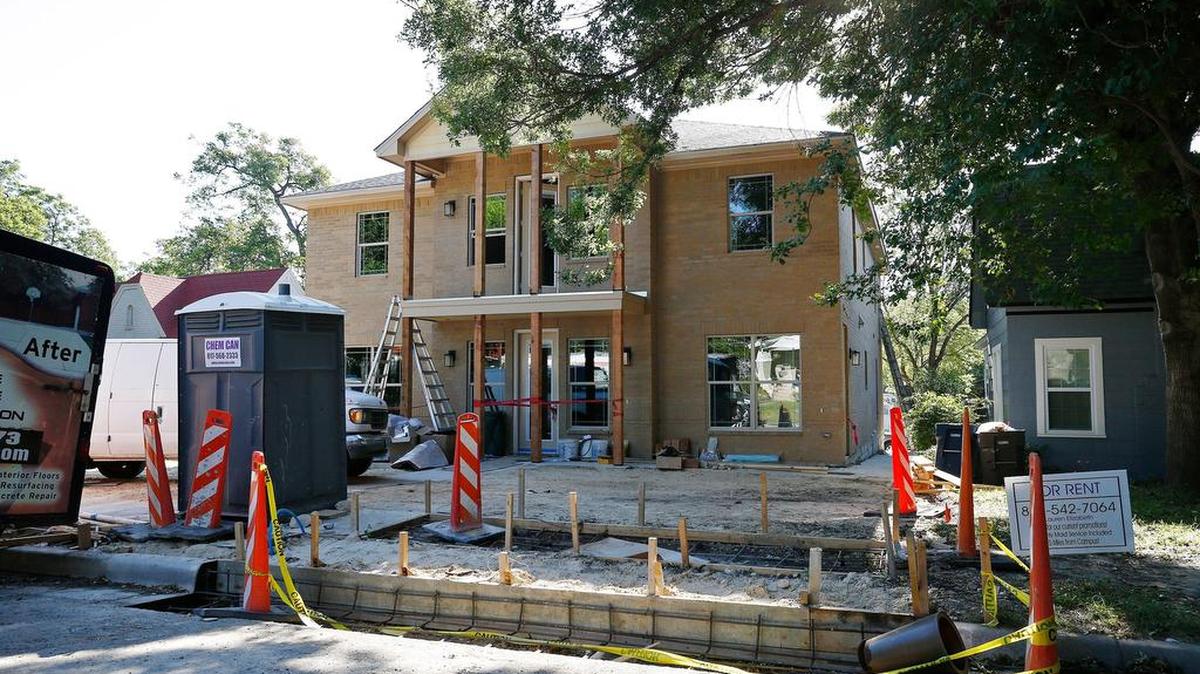 “Stealth dorm” homes are being built near the TCU campus.