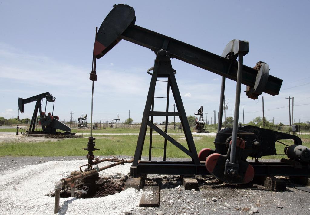 
The oil sector of the Texas economy lost 5,300 jobs in August. 
