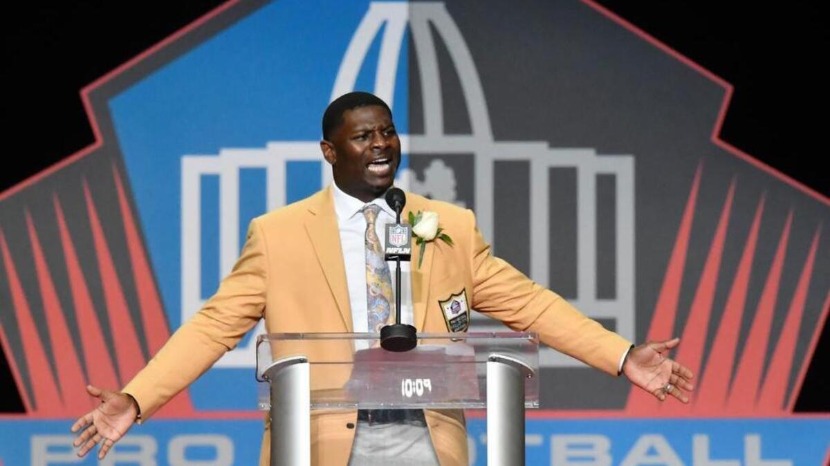 LaDainian Tomlinson delivers his speech during inductions at the Pro Football Hall of Fame on Saturday, Aug. 5, 2017, in Canton, Ohio.