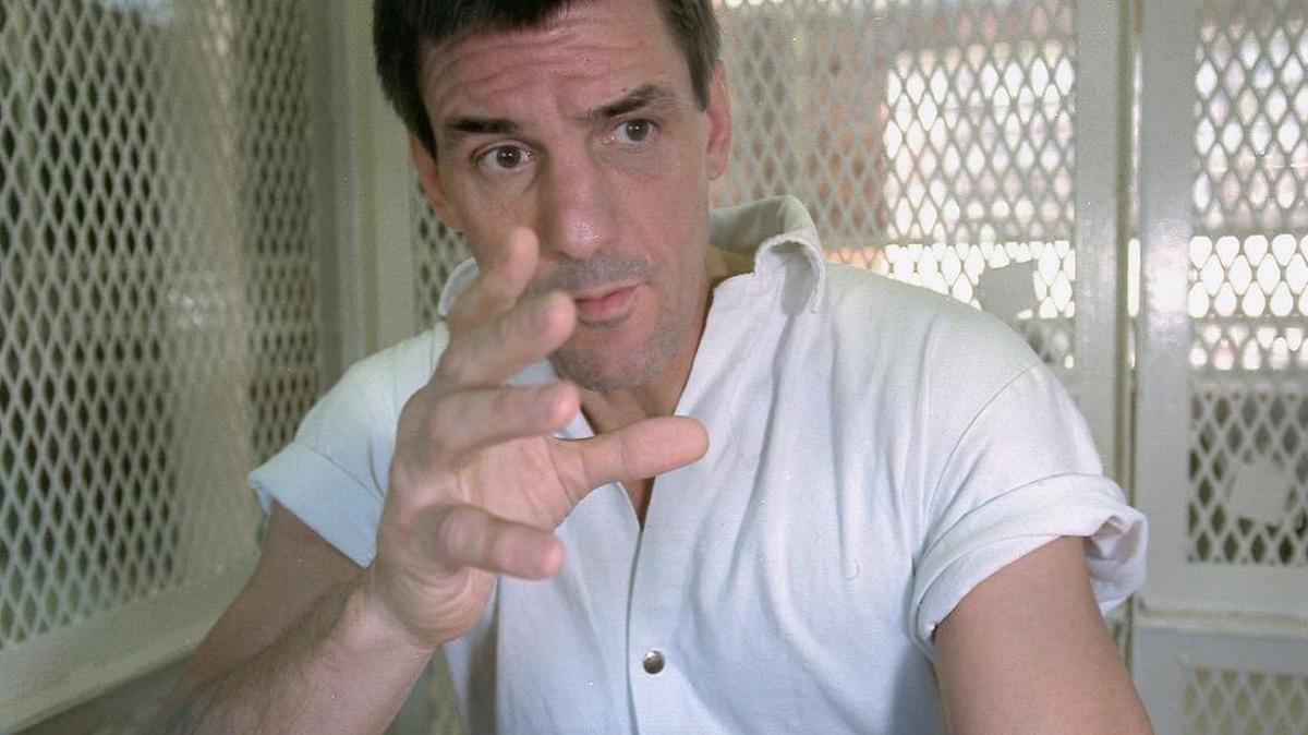 In this Nov. 19, 1999 file photo, Texas death row inmate Scott Panetti talks during a prison interview in Huntsville, Texas, where he is on death row for the 1992 murder of his wife's parents. Panetti's execution is set for Dec. 3, 2014 but Panetti’s attorneys want the death date withdrawn or at least delayed to allow for a new round of psychological testing to determine if hes competent to be executed.