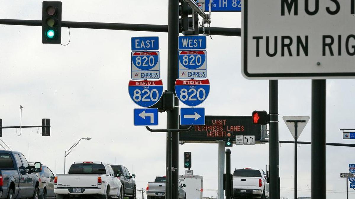 Some drivers say signs like these at Northeast Loop 820 and Texas 377 are confusing.