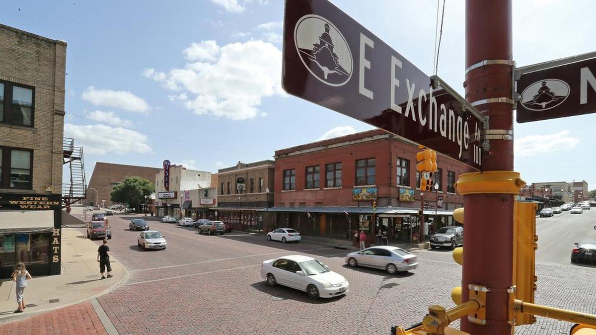 Stockyards area expands around intersection of North Main Street and Exchange Avenue.
