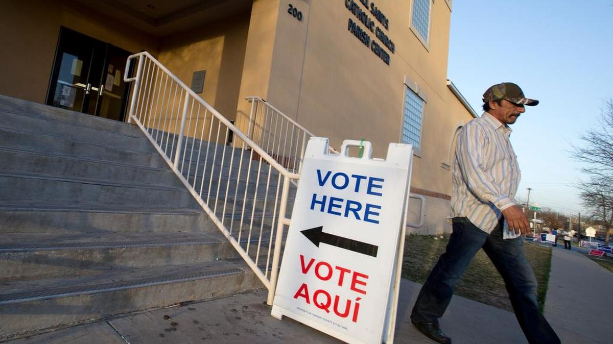 
Early voters at All Saints Catholic Church Parish Center on NW 20th Street in Fort Worth on Friday, February 28, 2014.
