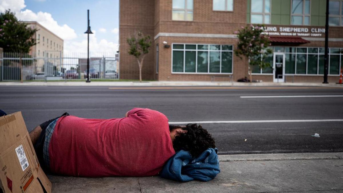 The Fort Worth area’s resources for the homeless are stretched thin.