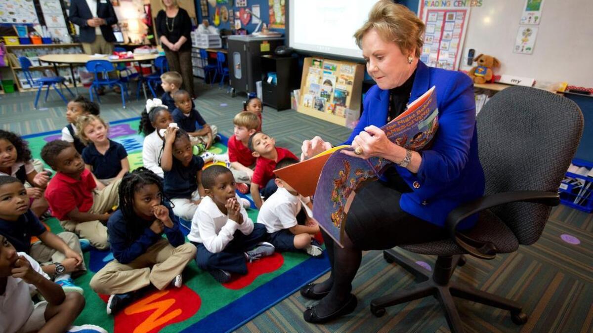 U.S. Rep. Kay Granger reads to a kindergarten class at Lena Pope’s Chapel Hill Academy charter school in a 2016 archive photo.