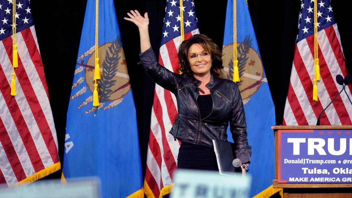 Former Republican vice presidential candidate and Alaska Governor Sarah Palin speaks to a crowd of presidential candidate Donald Trump supporters during a rally held at the Mabee Center in Tulsa, Okla. Wednesday, Jan 20, 2016.