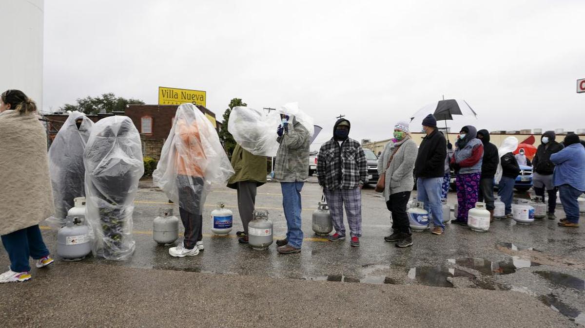 Texans stood in line for propane as electrical service failed across the state.
