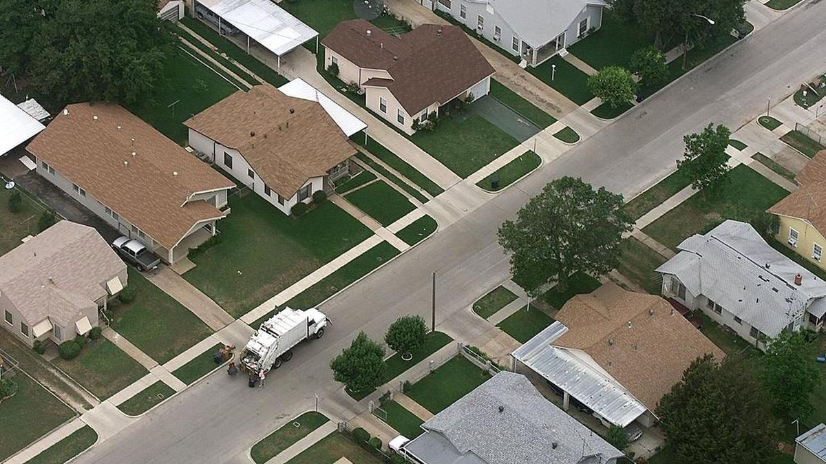Aerial photograph of the neighborhood east of Jacksboro Hwy and north of 20th St.