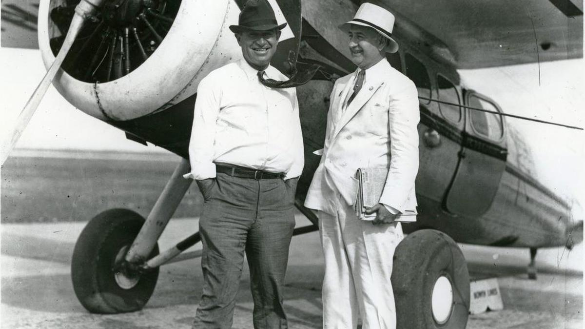 Will Rogers (L) and Amon Carter Sr. Undated.