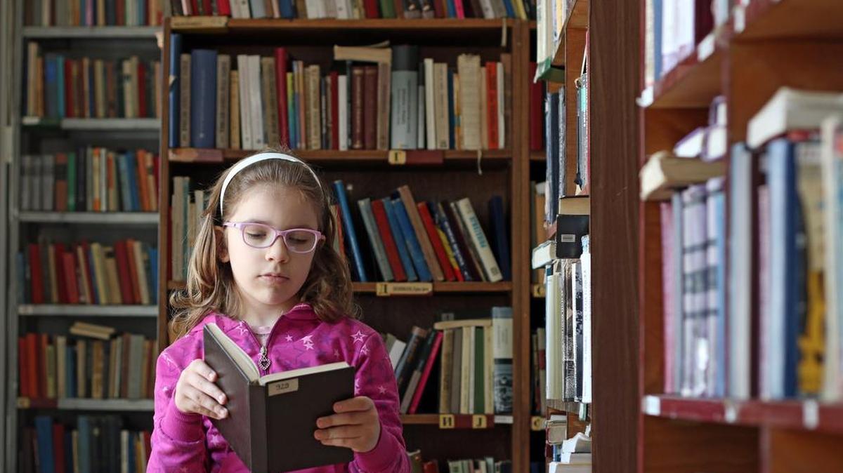 School board candidates should support libraries.