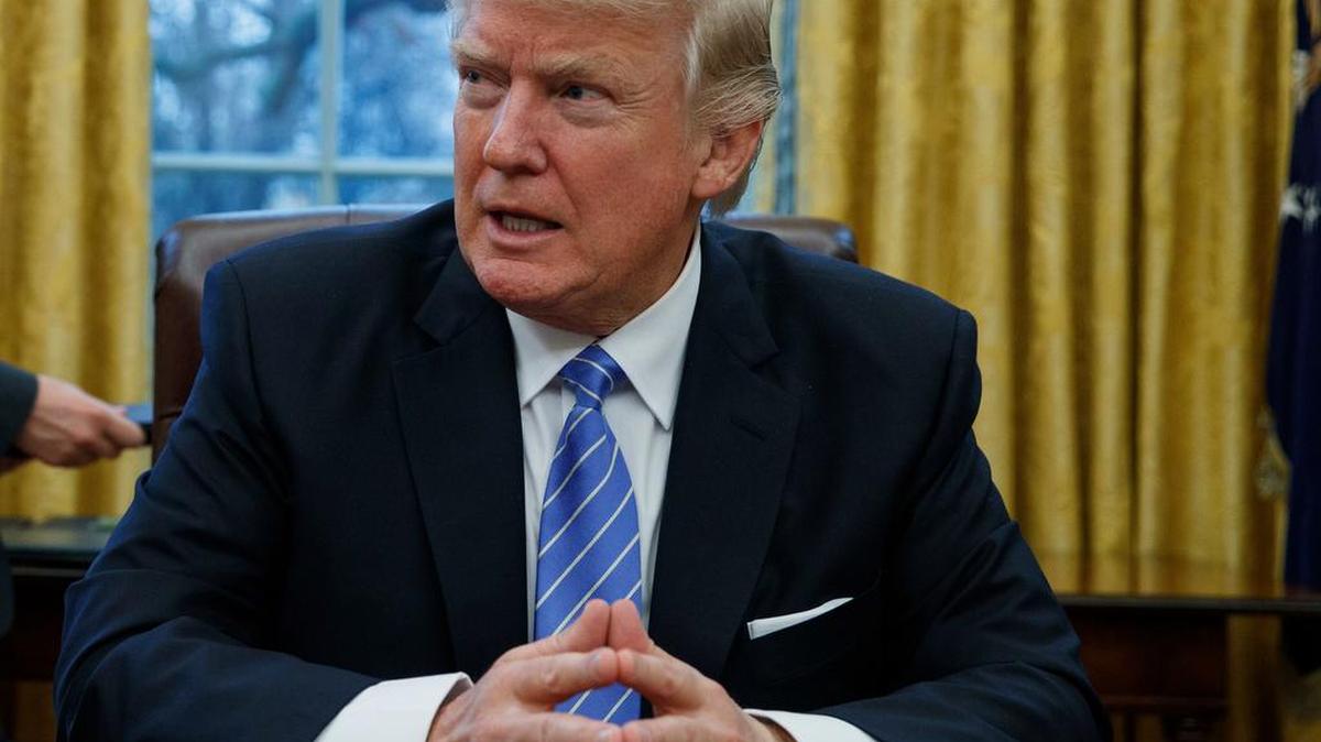 The legal fight over President Donald Trump’s refugee ban is likely to turn on whether the president has the authority to control access to America’s borders and whether targeting people from a particular region in the world violates the Constitution.