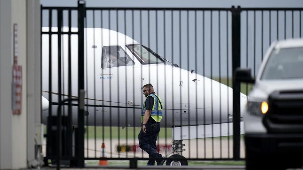Democrats from the Texas Legislature are far from the first politicians to take a private jet.