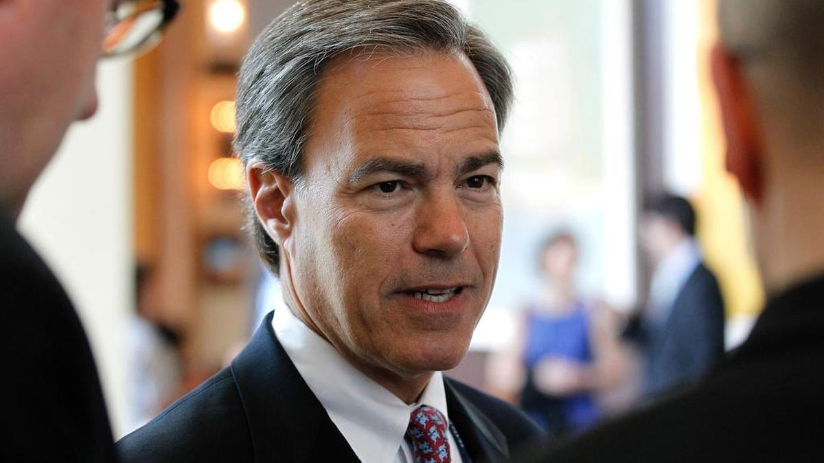 Texas House Speaker Joe Straus aims to protect legislative review of state agencies from “mockery.”
