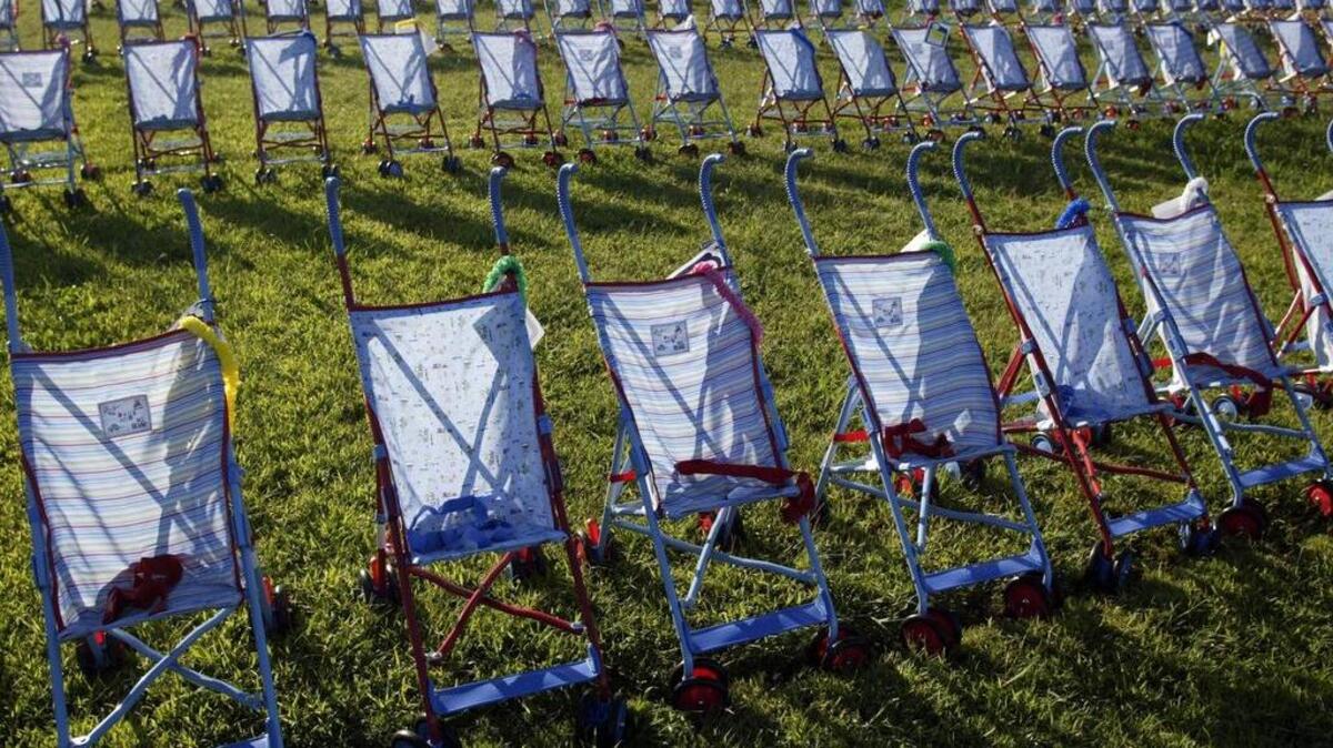 In 2006, 208 empty strollers were arranged to show how many Tarrant County children die before their first birthday. Tarrant remains one of the state’s worst counties.