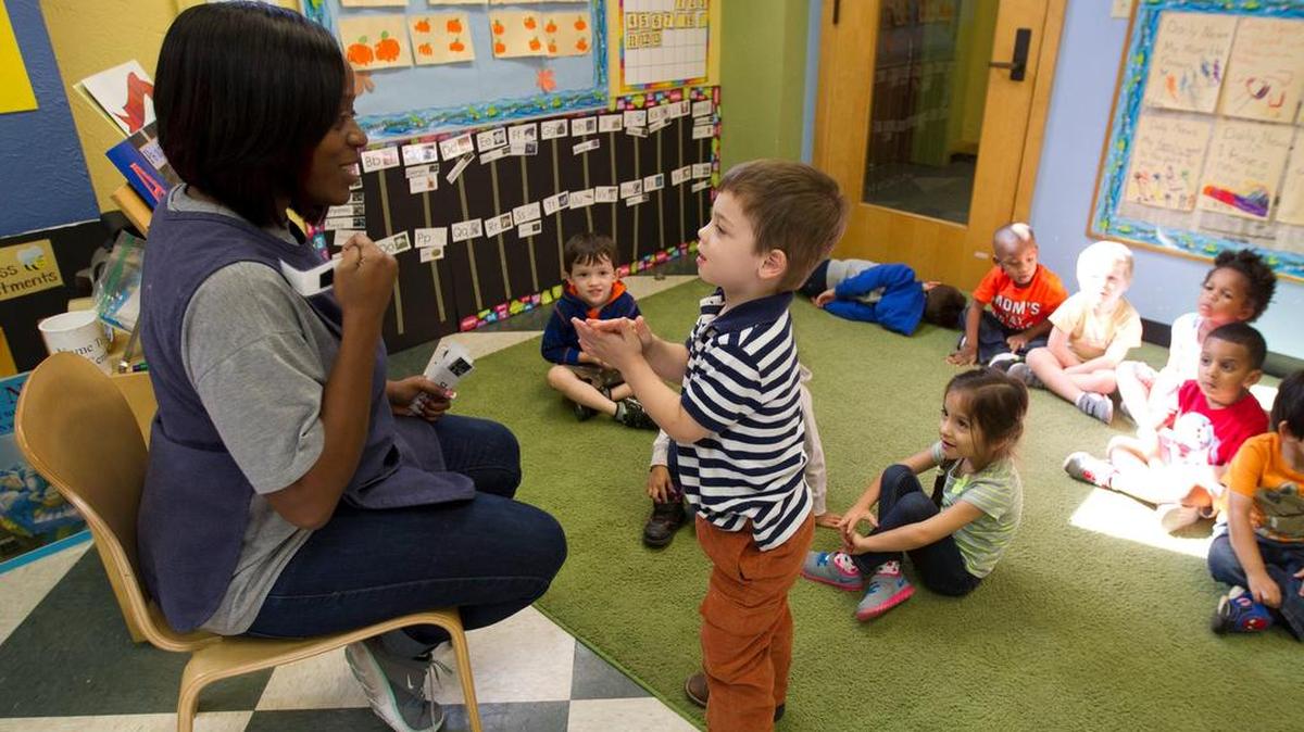 Preschool teacher Tamara Sap teaches children in 2015 at the Center for Transforming Lives in downtown Fort Worth.