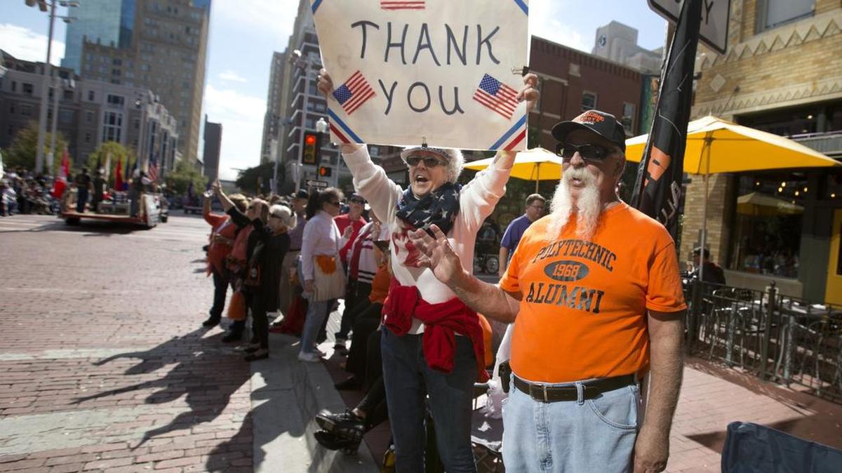 Polytechnic High School Alumni greeted veterans at the annual downtown Veterans Day Parade in Fort Worth last year.