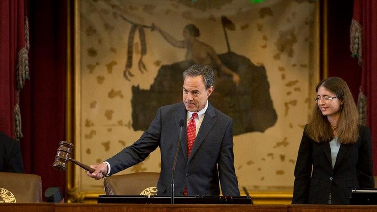 House Speaker Joe Straus adjourns the House sine die on May 29, 2017. "Sine die" means without any future date being designated for resumption.
