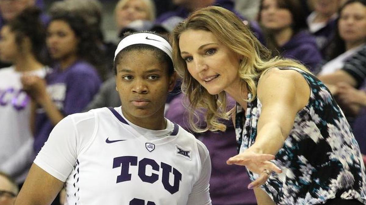 TCU coach Raegan Pebley talks with Veja Hamilton during the final minutes of their WNIT game last week against Eastern Michigan. Hamilton had 13 points and 13 rebounds in the Frogs’ 79-71 loss to UT El Paso in their third-round game Thursday night.