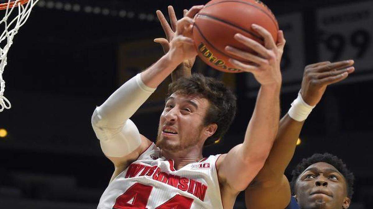 
Led by Frank Kaminsky, Wisconsin’s veteran team is in a second consecutive Final Four.
