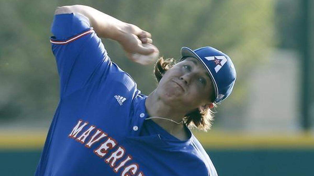 
UTA starter Justin Schnedler gave up one run on two hits in three innings Wednesday against Dallas Baptist.


