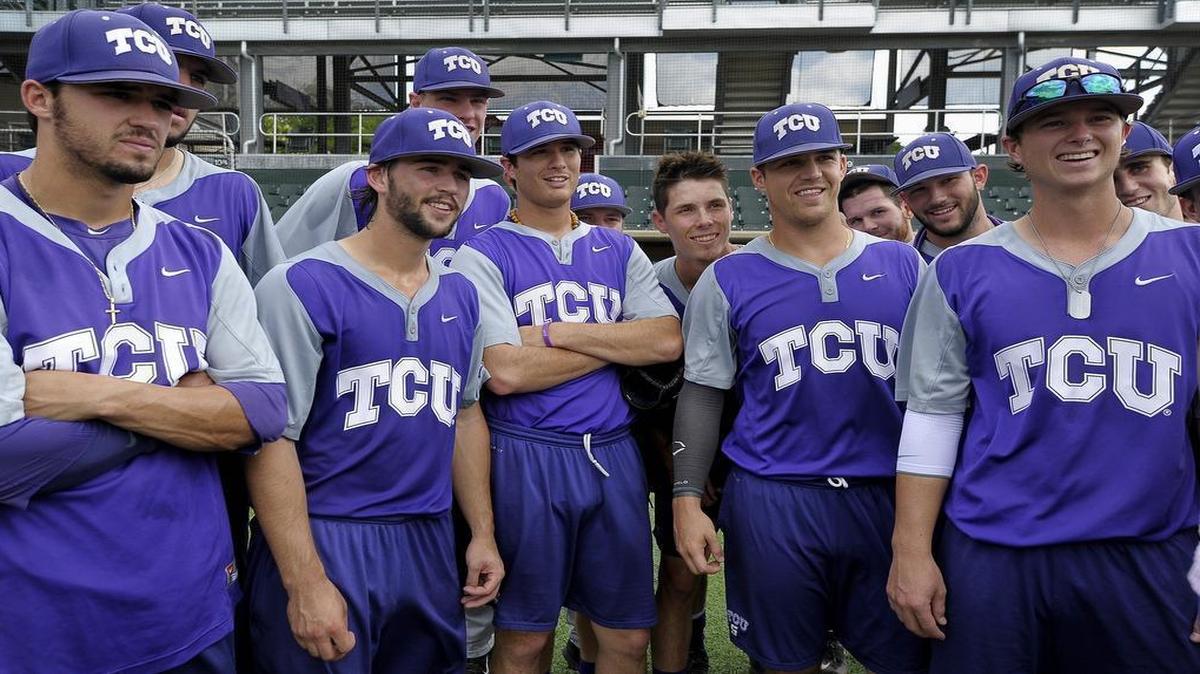 
The TCU baseball team listens to coach Jim Schlossnagle’s post-practice talk Thursday at Lupton Stadium. The Horned Frogs are preparing to host their second NCAA regional in as many seasons when play begins Friday.
