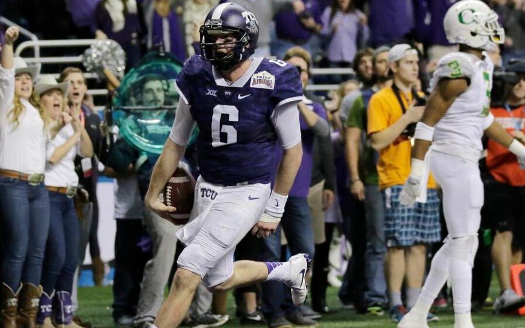 TCU quarterback Bram Kohlhausen (6) runs for a touchdown against Oregon during the third overtime of the Alamo Bowl on Saturday, Jan. 2, 2016, in San Antonio. TCU won 47-41 in triple overtime.