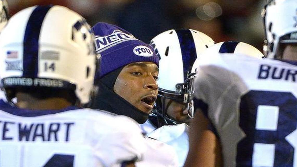 TCU quarterback Trevone Boykin talks to teammates in a huddle before last week’s game against Oklahoma. The senior sat out with an ankle injury but there was optimism about his returning to practice on Sunday.
