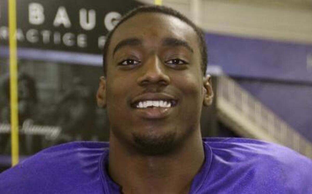 
Former TCU defensive end Devonte Fields said on his Twitter account that he will sign with Louisville on Wedneday.


