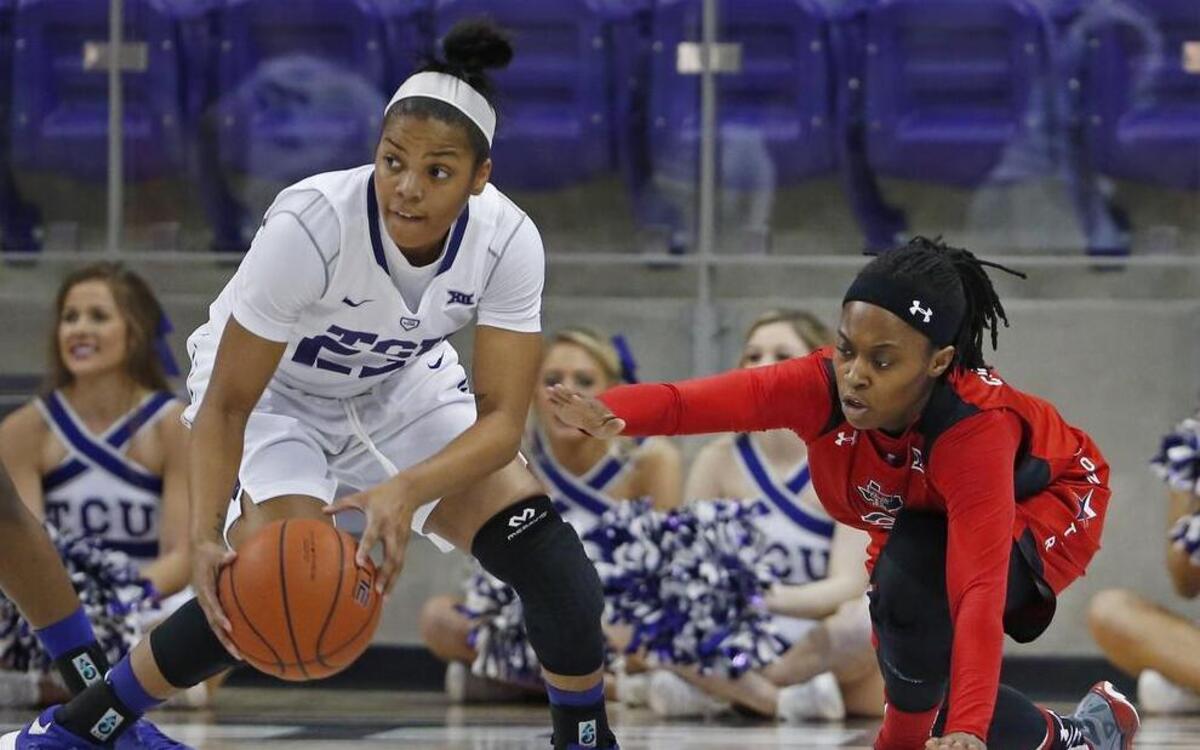 AJ Alix of TCU, in action against Texas Tech earlier this week, led the Frogs with 13 points against Kansas State.