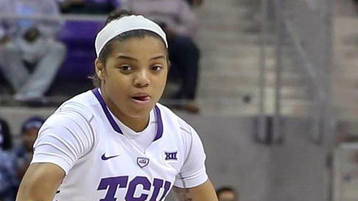 TCU guard A.J.Alix, driving past Texas guard Brooke McCarty in a game last month, scored 15 points to lead the Horned Frogs to a 70-44 victory Wednesday at Kansas.