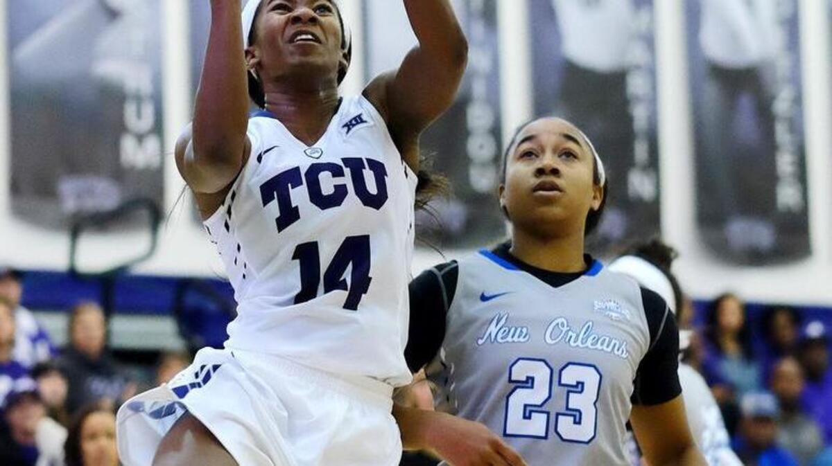 TCU senior Zahna Medley, left, in action Sunday against New Orleans, scored 15 of her team-high 17 points in the first half Wednesday against SMU.
